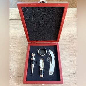 4-Piece Wine Set